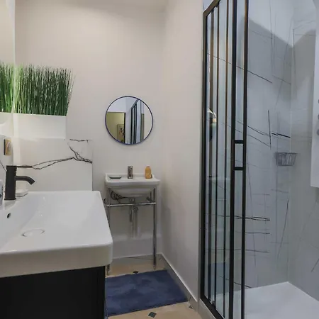 Modern A-c 4br-8p - Arc De Triomphe Apartmán