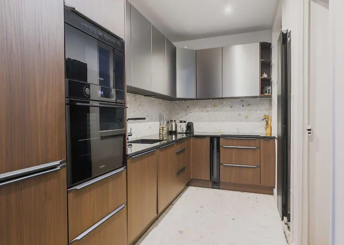 Modern A-c 4br-8p - Arc De Triomphe